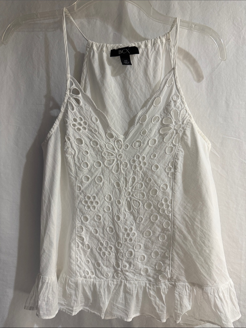 BCX White Floral Eyelet V-Neck Ruffle Tank Sz XS